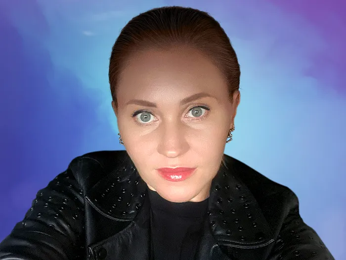 Ровена Назарова