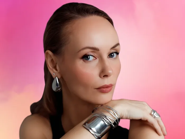 Луна Корнева