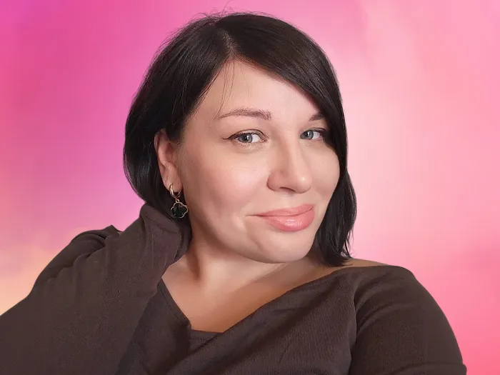 Саманта Сарос